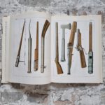 Schmidt, Rudolf. Die Handfeuerwaffen. Textband und Tafelband. – Bild 4