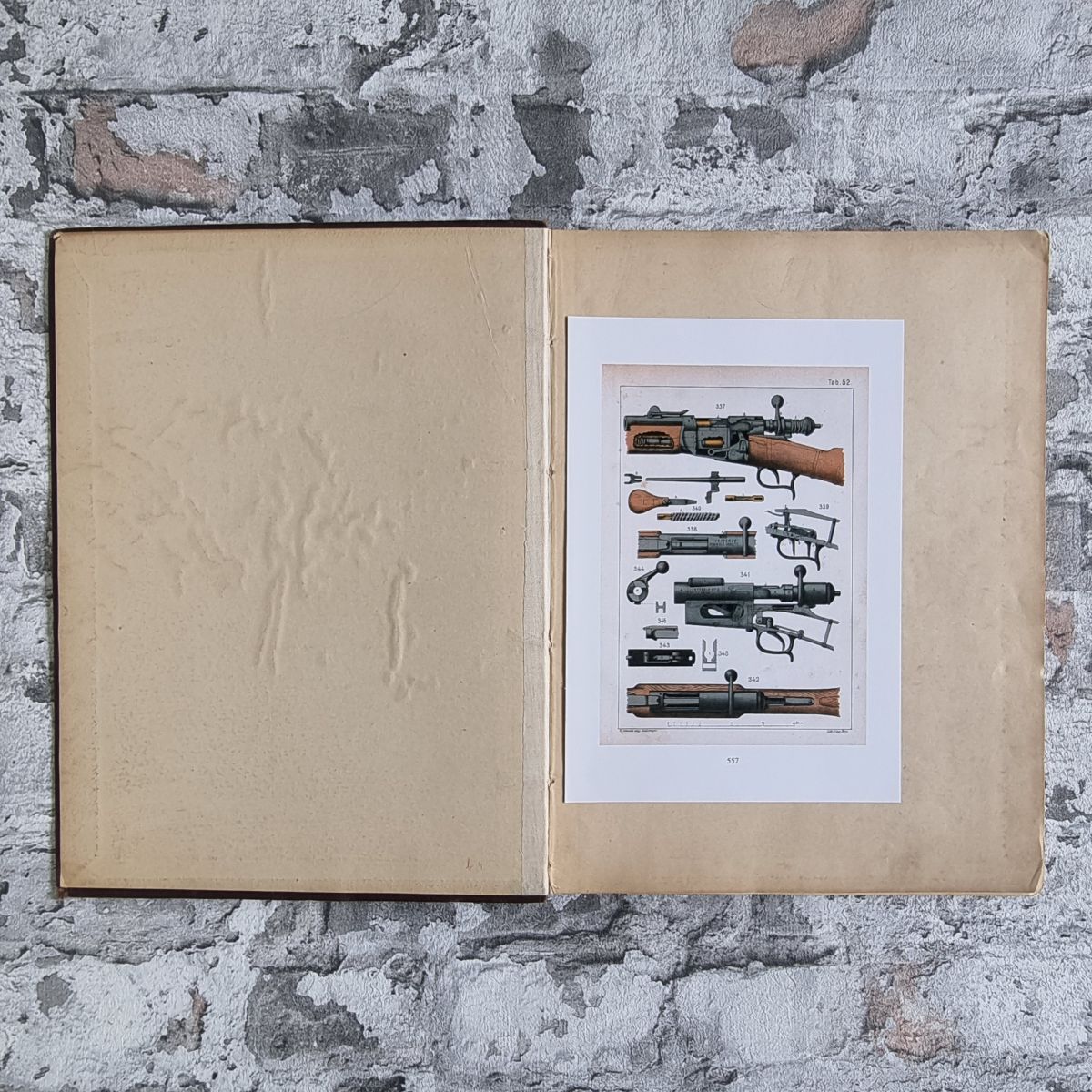 34431-009-schmidt-waffenkunde-infanterie-1891-ganzleinenband-vorsatz Schmidt, Rudolf. Allgemeine Waffenkunde für Infanterie (UND) Tafelband (UND) Neue Folge von 1891. – Bild 10