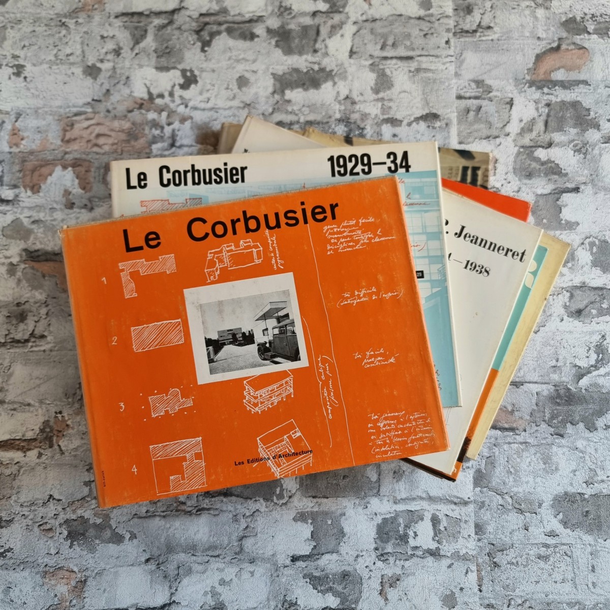 35764-01-le-corbussier-oeuvre -complète-8-baende Le Corbusier et Pierre Jeanneret (et son atelier rue de Sèvres 35). Oeuvre complète. 1910-1965. Publiée par W. Boesinger/Max Bill. – Bild 1